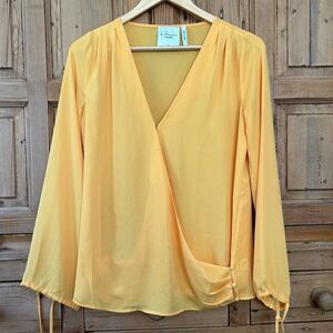 L'Academie Women's‎ Size XS Yellow Wrap Front Blouse V-Neck Sunshine Long Sleeve